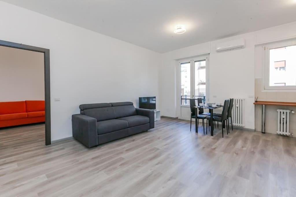 Bicocca Metro House *