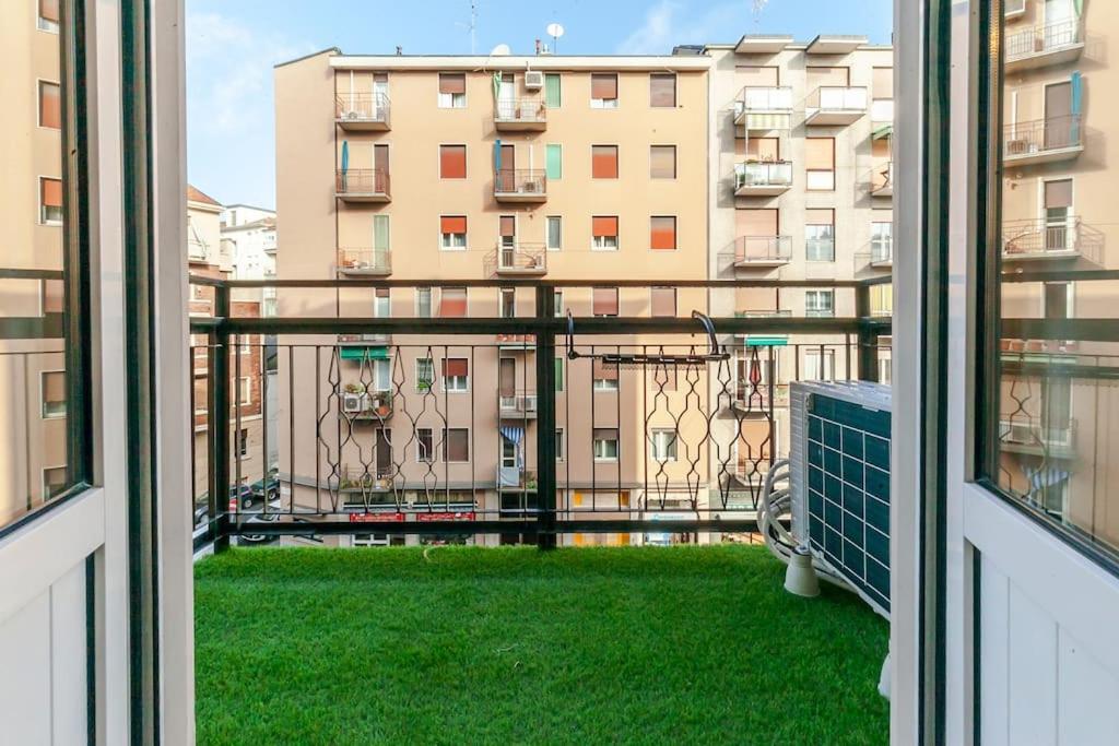 Bicocca Metro House Appartement *